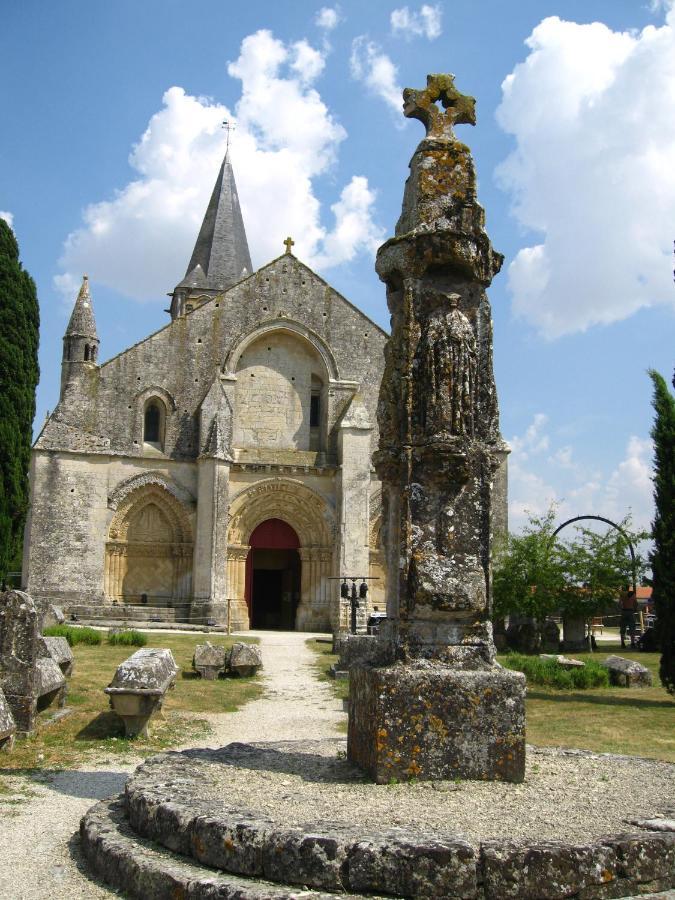 לינה וארוחת בוקר Aulnay  Les Noyers Aulnay מראה חיצוני תמונה