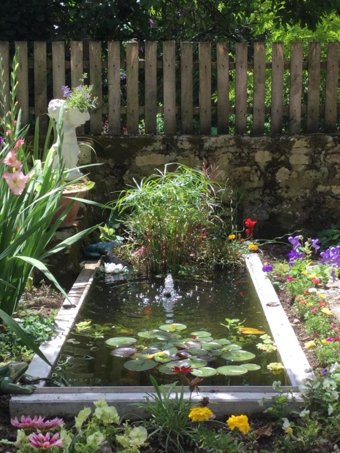לינה וארוחת בוקר Aulnay  Les Noyers Aulnay מראה חיצוני תמונה